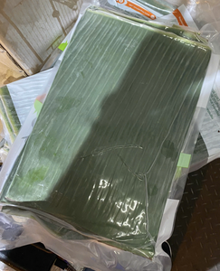 Feuille de bananier congelée verte fraîche du Vietnam idéale pour la cuisson à la vapeur et la présentation de plats traditionnels - Product Image 2