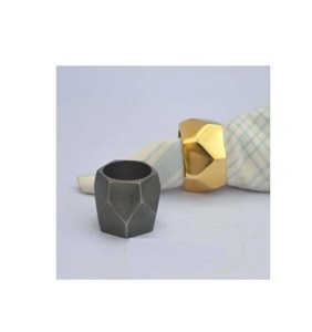 Servilletero de metal de latón macizo duradero para eventos gastronómicos diarios reuniones familiares mesas de celebración de fiestas de bodas - Product Image 1