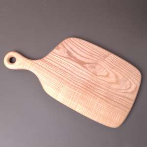 Planche à découper en bois de frêne artisanale, planche à découper en bois massif, cuisine, restaurant, service, préparation des aliments et usage professionnel - Product Image 2