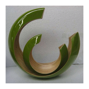 Bol en bambou fait à la main avec une surface lisse durable à grain de bois unique pour servir des collations, des salades ou des occasions cadeaux - Product Image 5