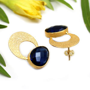 Elegante tanzanita cuarzo oro latón declaración Stud pendientes diseño hecho a mano oro martillado pendientes hecho a mano diseñador joyería - Product Image 3