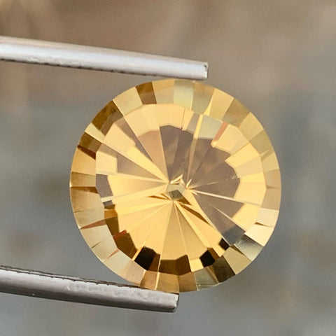 สีเหลือง