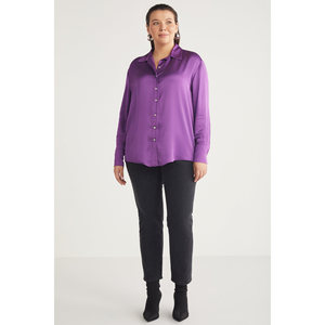 Chemise en satin pour femme Yvonnebb, coupe classique, grande taille - Product Image 5
