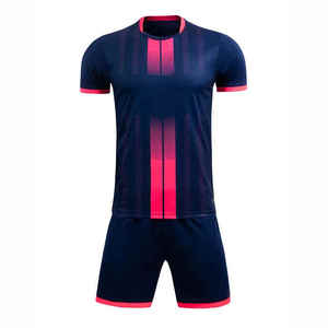 Ensemble d'uniformes de football en polyester respirant pour équipe de jeunes vêtements de football maillot de football avec logo personnalisé sublimé - Product Image 3