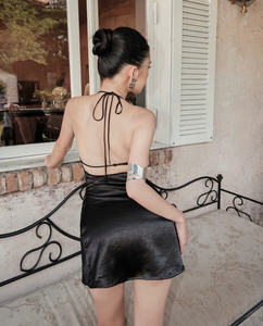 ชุดบอดี้คอนผ้าไหมมีระบายโดดเด่นและทันสมัยออกแบบได้ตามต้องการผลิตในเวียดนาม - Product Image 4