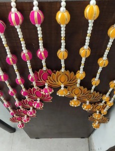 Guirlande suspendue en lotus pour décoration de mariage élégante du sud de l'Inde pour les mariages, les festivals et les temples d'intérieur. - Product Image 2