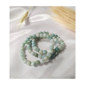 Bracelets en perles d'amazonite facettées, lisses et polies, de qualité supérieure, fabriqués à la main, extensibles, pour la méditation et l'aromathérapie - Product Image 1