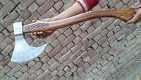 Hache Tomahawk en acier forgé à la main, style viking barbu, hachette de qualité industrielle avec housse de protection pour le camping en plein air