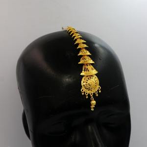 Accesorios para el Cabello Chapados en Oro de Estilo Árabe Tradicional o Maang Tikka para Novias - Product Image 1