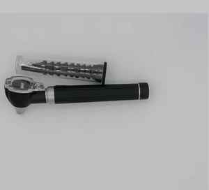 Ensemble professionnel Mini OToscope à fibre optique de poche Diagnostic médical ent Otoscope chirurgical puissance manuelle disponible à la vente - Product Image 2