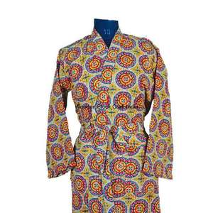 Robe kimono d'hiver confortable, réversible, faite à la main, en coton biologique 100% pur, tricotée et matelassée, respectueuse de l'environnement - Product Image 3