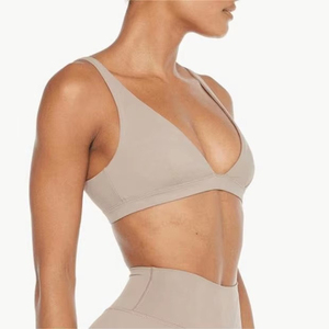 Running & Training B2B Soutien-gorge de sport avec logo Direct Factory Soutien-gorge de sport Low quantité minimale de commande V Back Deep Neck Solid colour dyed Athletic Bra - Product Image 2