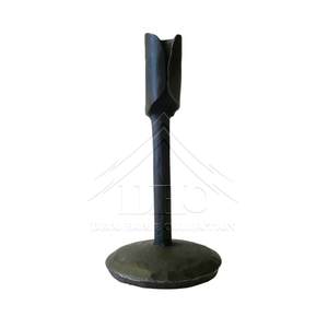 Portavelas de hierro de estilo vintage con material duradero y detalles artesanales perfectos para bodas y decoraciones para el hogar - Product Image 4