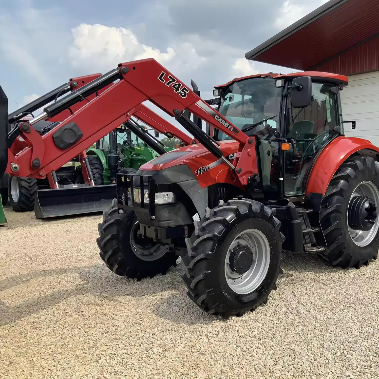 คุณภาพเดิมกรณี IH Farmall 115U รถแทรกเตอร์การเกษตร