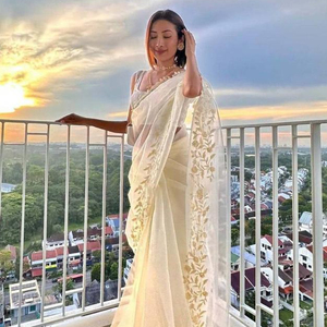 ชุดส่าหรีดีไซเนอร์ใหม่ชุดส่าหรีแบบผ้าโปร่งบางพร้อมใส่สำหรับงานปาร์ตี้งานปัก - Product Image 1