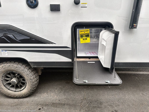 En Venta: Remolque de Viaje Forest.River Cherokee.Wolf Pup Black Label 17SCBL 2026, Nuevo, Disponible para Envío - Product Image 6