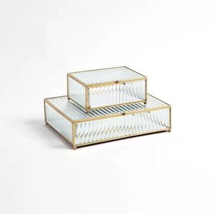 Caja de anillo de metal y vidrio más vendida Almacenamiento rectangular de la mejor calidad para cosméticos y joyas con patrón cuadrado - Product Image 5