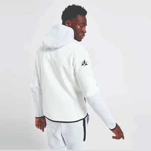 Ensemble de survêtements en polaire Tech de haute qualité pour hommes Survêtement uni pour hommes Survêtement de couleur unie respirant à séchage rapide pour hommes - Product Image 4