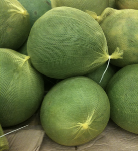 Pomelo Verde de Vietnam, Cuidadosamente Seleccionado, con Pulpa Cítrica Rica para Aplicaciones Culinarias y Distribución Internacional - Product Image 3