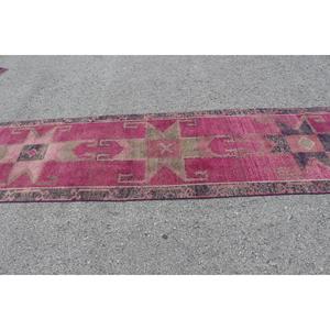 Tapis turc vintage Herki en laine 2,9x11,3 pieds, écologique, patchwork, avec support en latex, rose, gris, floral - Product Image 3