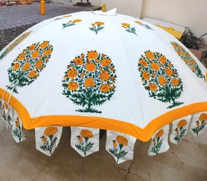Paraguas de jardín Indian Floral Patio Parasol Block Impreso Paraguas grande Playa Al Aire Libre Parasol blanco Patio Mughal Paraguas - Product Image 1