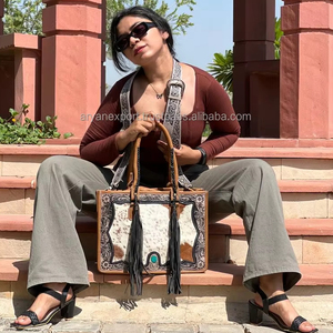 Bolso de mano con flecos de piel de vaca occidental, bolso tallado a mano con estilo, bolsos superventas para mujer, multiusos - Product Image 2