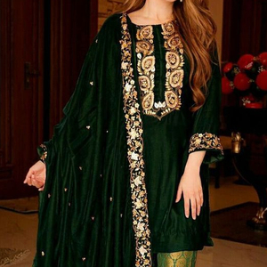 TRENDY & BEAU INDIEN/PAKISTANI BRODERIE SUR VELOURS KURTA & BROCADE PANT ROBE POUR Party-wear-robe pour fête/mariage = 2023 - Product Image 1