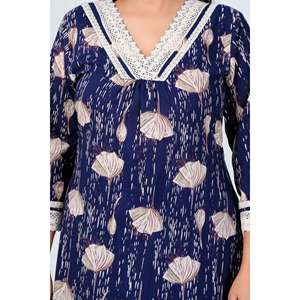 Ensemble de kurta en mousseline de soie bleu marine élégant avec manches trois-quarts et dupatta - Product Image 2