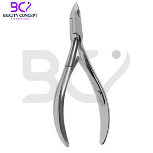 Nouveauté très demandée : Pince à cuticules légère en acier inoxydable pour manucure, pédicure et nail art - Product Image 2