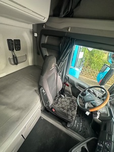 CAMION TRATTORE USATO SCANIA R450 4X2 DEL 2021, PESO TOTALLE 70 TONNELLATE, 469.463 KM, 450 CV, 10.837 CC, DIESEL EURO 6, TRASMISSIONE AUTOMATICA 6X2 - Product Image 6