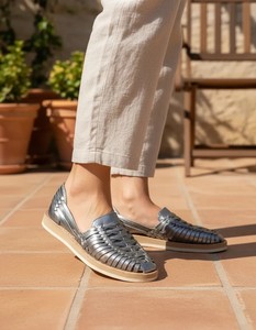 Mocassins en cuir véritable faits à la main pour femmes, chaussures décontractées à enfiler tressées, semelle intérieure en EVA légère et antidérapante pour l'été - Product Image 6