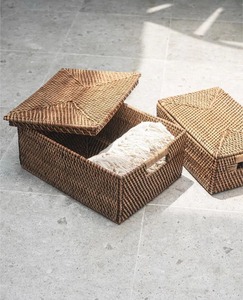 ตะกร้าเก็บของอเนกประสงค์ทำจากหวายธรรมชาติคุณภาพสูง เป็นมิตรกับสิ่งแวดล้อม ดีไซน์ทันสมัย เหมาะสำหรับใช้ในบ้าน ร้านกาแฟ และโรงแรม ในราคาที่คุ้มค่า - Product Image 5