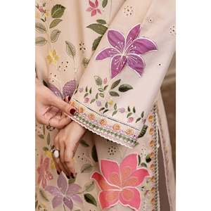 Conjunto ANEELAS de 3 Piezas: Camisa de Lino Transpirable Bordada, Dupatta Estampada en Tela Khaadi y Pantalones Bordados-BIC-4783 para Verano - Product Image 4