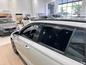 Visière de porte de visière de fenêtre dans le canal, déflecteur de fenêtre pour Octavia 4 5dr wagon 20 ~ On - Product Image 3