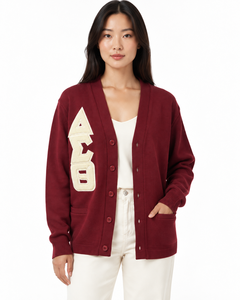 Cardigan en tricot à col en V pour femme, brodé, à manches longues, boutonné sur le devant, pull personnalisé avec logo pour l'automne, idéal pour les sororités et les universités - Product Image 1
