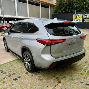 Nouvelle voiture d'occasion Toyota Highlander Platinum Edition Voiture à vitesse maximale assez utilisée conduite à gauche et à droite en stock - Product Image 1