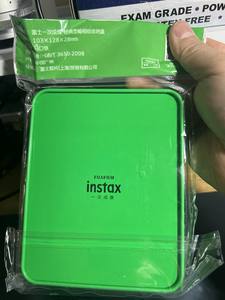 Film Instax Wide de Fujiifilm. Boîte de rangement en métal - Film non inclus. - Product Image 5