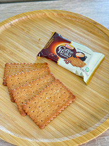 OEM ODM Options Coffee Crispy Crackers 360G Pure Essence Vietnam Factory Direct - Product Image 3