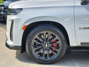 ข้อเสนอสุดพิเศษ! ลดราคาครั้งใหญ่! รถ Cadillac Escalade-V ESV 4WD ปี 2023 พร้อมส่งมอบ - Product Image 6