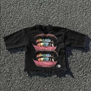 T-shirts pour hommes style Y2K Hip-Hop Streetwear 100% coton biologique à manches courtes avec col rond uni et logo imprimé dentelé devant et derrière - Product Image 3