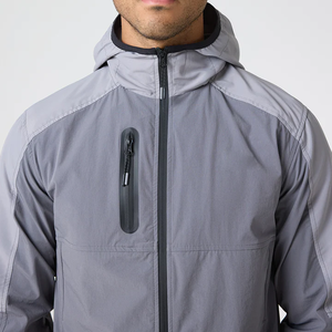 Conjunto de Chándal de Nailon Personalizado OEM con Ribete Reflectante, Chándales Deportivos, Ropa Deportiva Urbana para Hombre, Chándal Cortavientos de Poliéster - Product Image 6