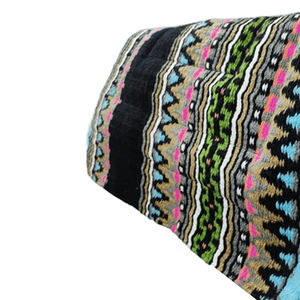 Tapis de selle en laine haute densité de qualité supérieure pour les chevaux Couches respirantes et confort supérieur pour la performance de l'équitation Doublure en tissu - Product Image 3