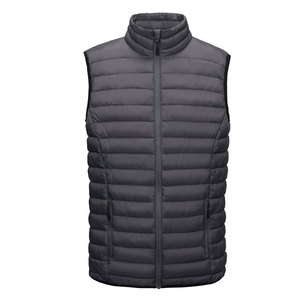 Gilet matelassé léger sans manches pour homme avec col à capuche Manteau d'hiver classique et chaud avec décoration de poche en tissu Logo personnalisé - Product Image 3