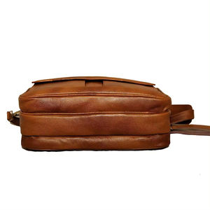 Sac pour ordinateur portable en cuir véritable élégant et durable, design vintage, léger, élégant, moderne, qualité supérieure pour les professionnels, multiples - Product Image 6