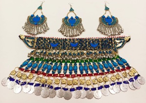 Conjunto de joyería de tres piezas de acero inoxidable tribal afgano étnico hecho a mano para mujer, diamantes de imitación de cristal, cuentas multicolores colgantes - Product Image 6