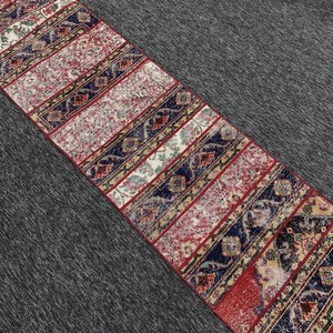 Tapis turc vintage, petit tapis de 2,1 x 7,4 pieds, tapis rouge Herki patchwork - Product Image 3