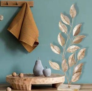 รูปปั้นเสือโลหะประดับบนโต๊ะรูปปั้นอลูมิเนียมสีทอง - Product Image 3