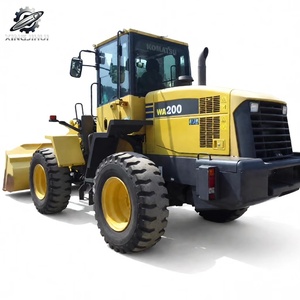 รถตักล้อยาง Komatsu200 มือสอง 12 ตัน ถัง 2.4 ลูกบาศก์เมตร แบรนด์ญี่ปุ่นแท้ เครื่องจักรก่อสร้างมือสอง ชั่วโมงการทำงานต่ำ ได้รับการรับรองมาตรฐาน CE - Product Image 1