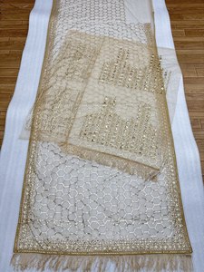 Saree de soirée avec paillettes et séquence multiple pallu avec fil à broder - Product Image 5