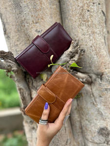 Portefeuille en cuir véritable pour femmes, fait à la main, décontracté, Vintage, marron, pochette en cuir, élégant, multi-usages, bourse à trois volets - Product Image 2